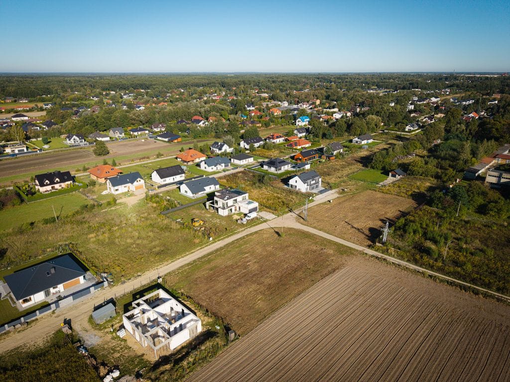 Działka  pokojowe na Sprzedaż