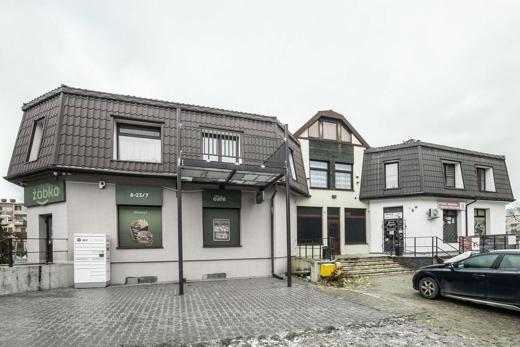 Lokal użytkowy  pokojowe na Sprzedaż