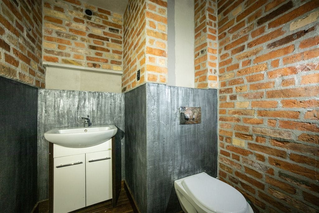 Lokal użytkowy  pokojowe na Sprzedaż