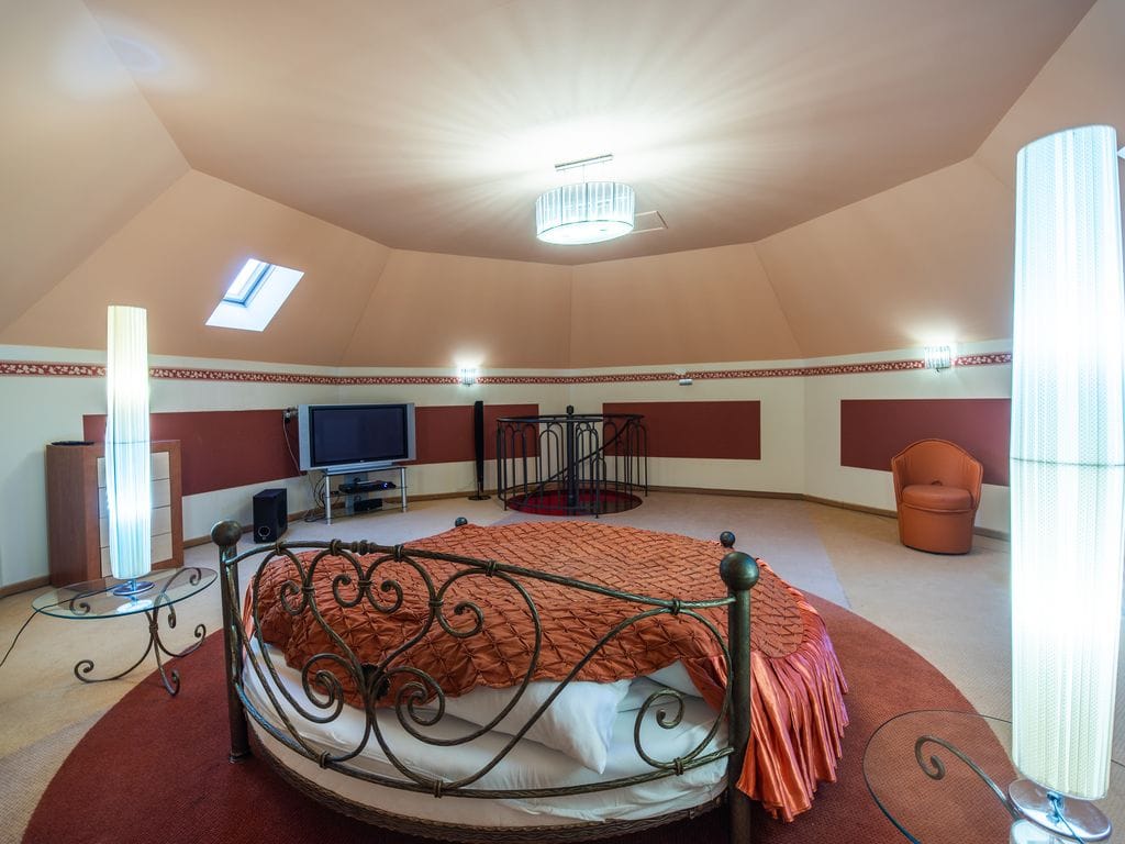 Lokal użytkowy  pokojowe na Sprzedaż