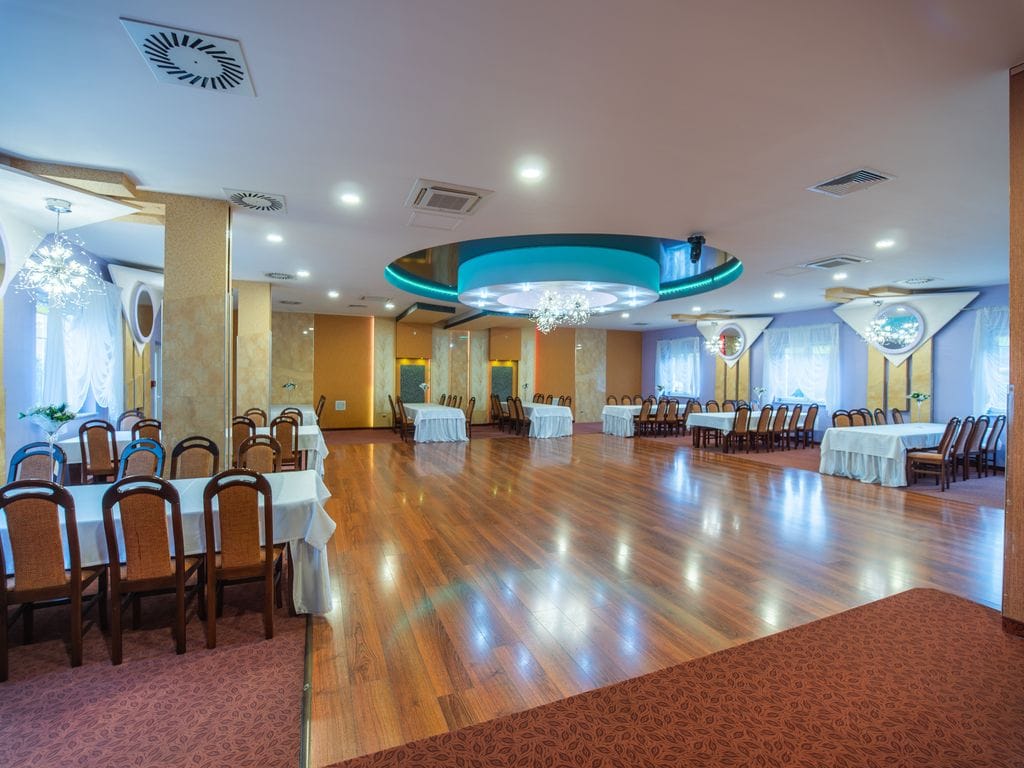 Lokal użytkowy  pokojowe na Sprzedaż