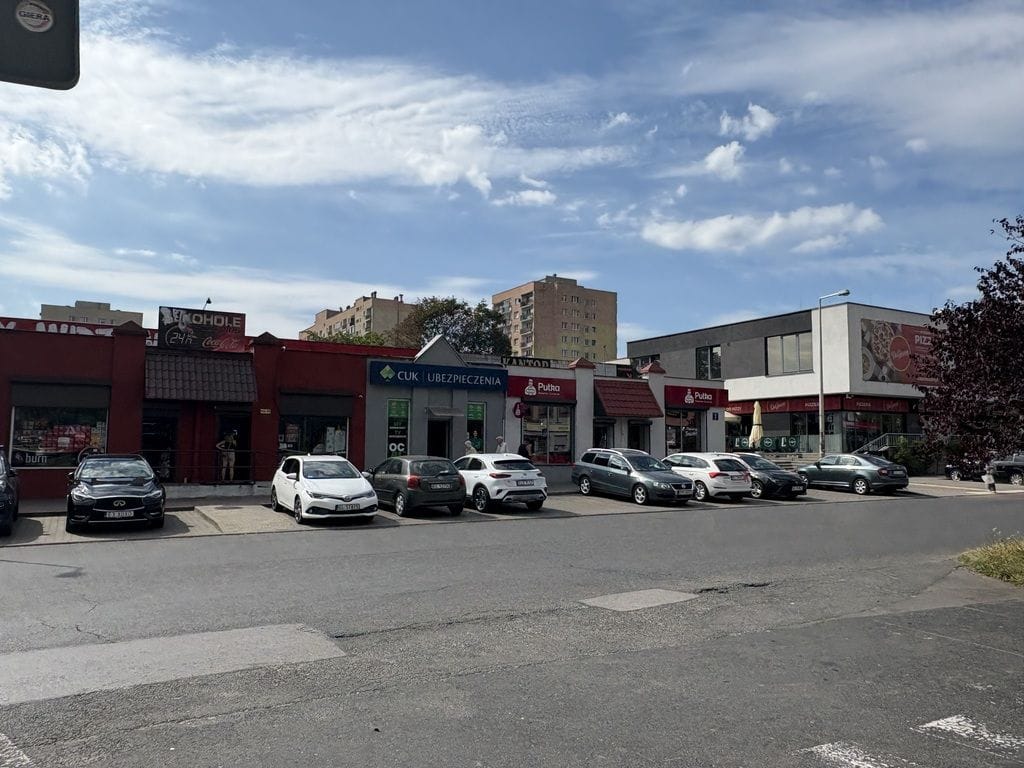 Lokal użytkowy  pokojowe na Sprzedaż