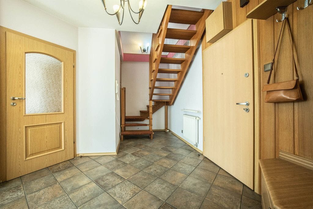 Mieszkanie 5 pokojowe na Sprzedaż