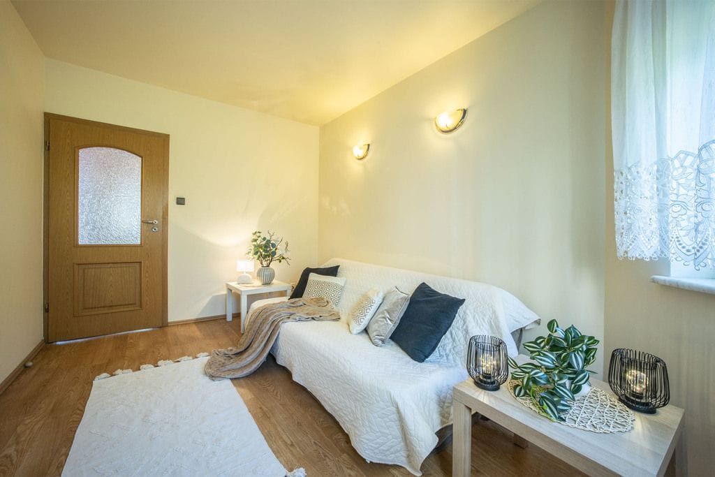 Mieszkanie 5 pokojowe na Sprzedaż