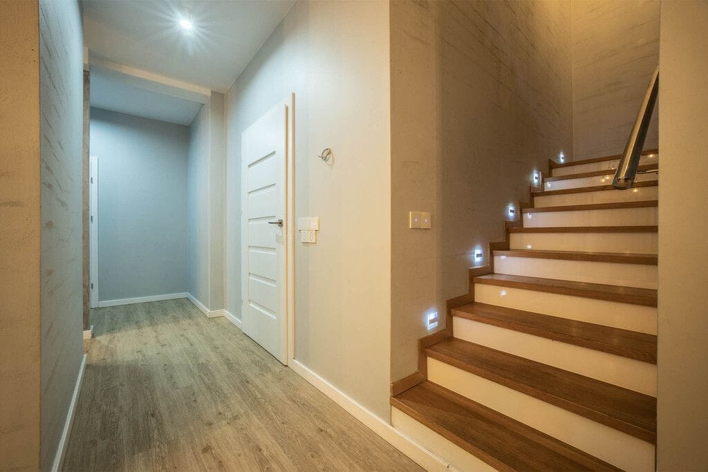 Dom 5 pokojowe na Sprzedaż