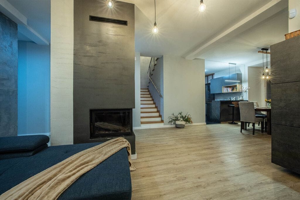 Dom 5 pokojowe na Sprzedaż