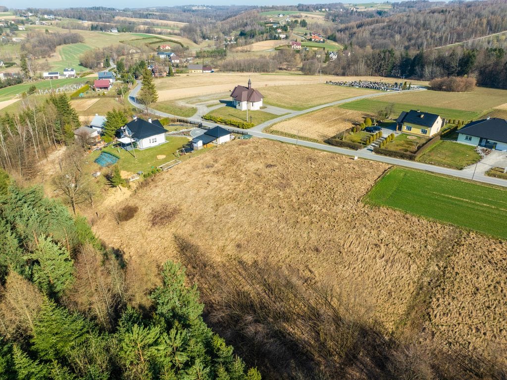 Działka  pokojowe na Sprzedaż