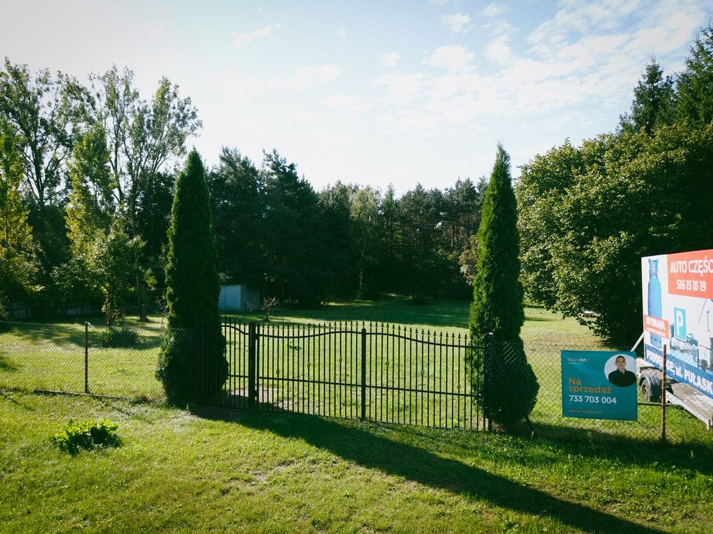Działka  pokojowe na Sprzedaż