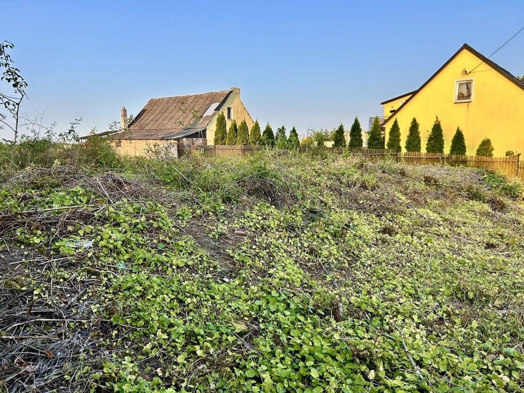 Działka  pokojowe na Sprzedaż
