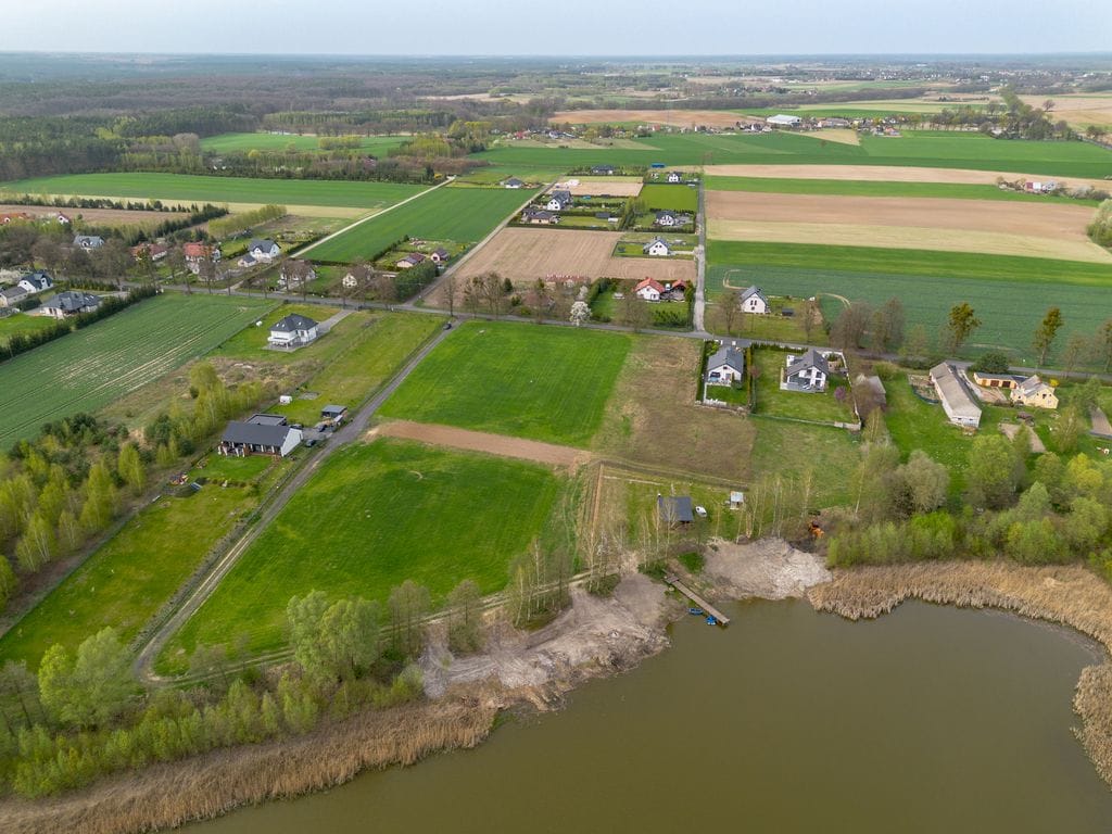 Działka  pokojowe na Sprzedaż