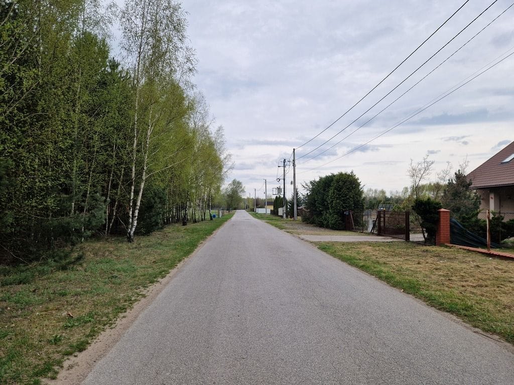 Działka  pokojowe na Sprzedaż