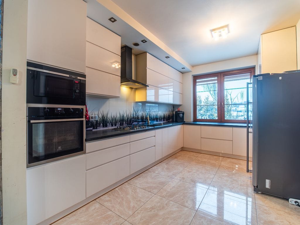 Dom 7 pokojowe na Sprzedaż