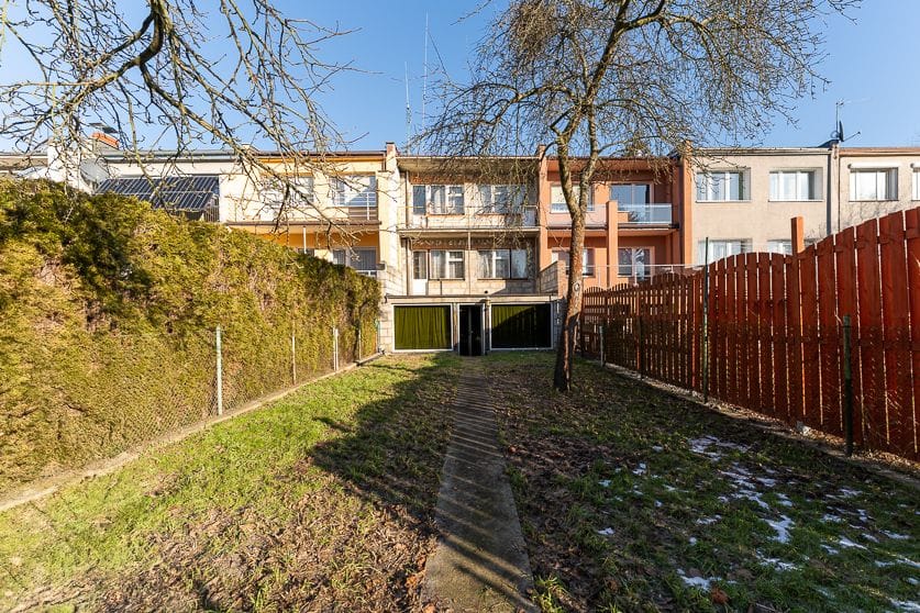 Dom 6 pokojowe na Sprzedaż