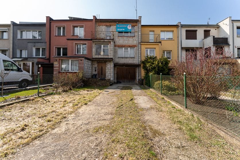 Dom 6 pokojowe na Sprzedaż