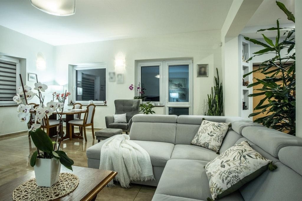 Dom 5 pokojowe na Sprzedaż