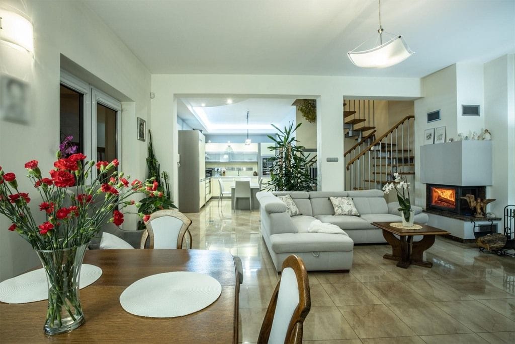 Dom 5 pokojowe na Sprzedaż