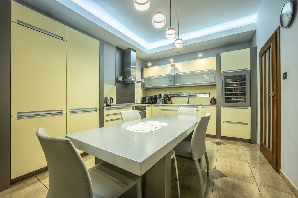 Dom 5 pokojowe na Sprzedaż