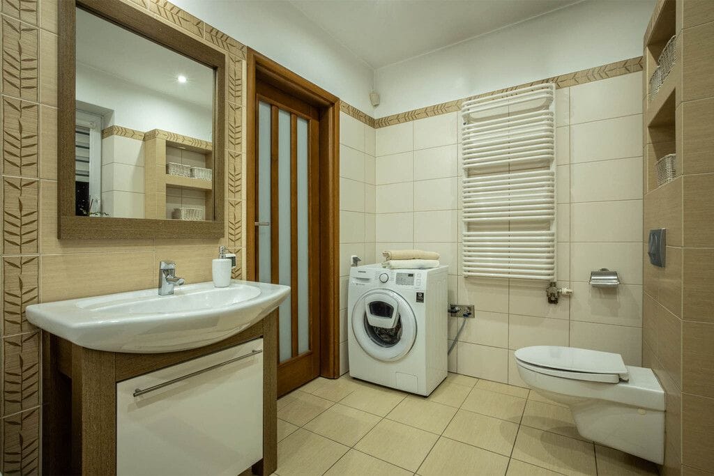 Dom 5 pokojowe na Sprzedaż