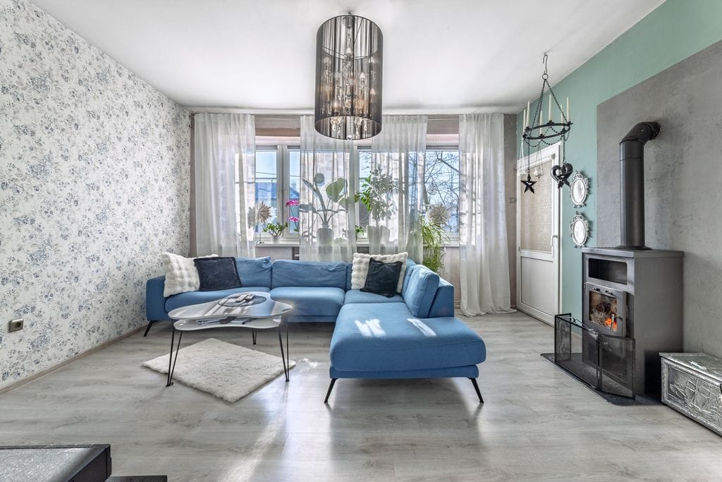 Dom 4 pokojowe na Sprzedaż