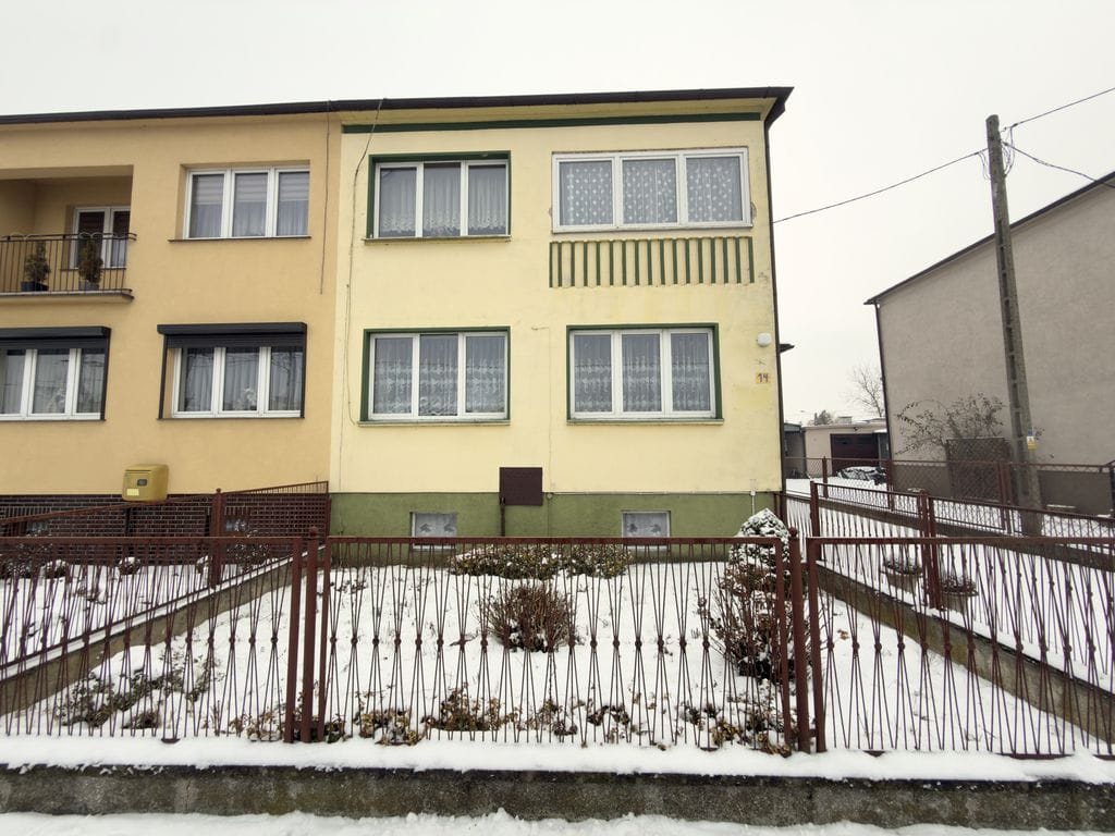 Dom 5 pokojowe na Sprzedaż