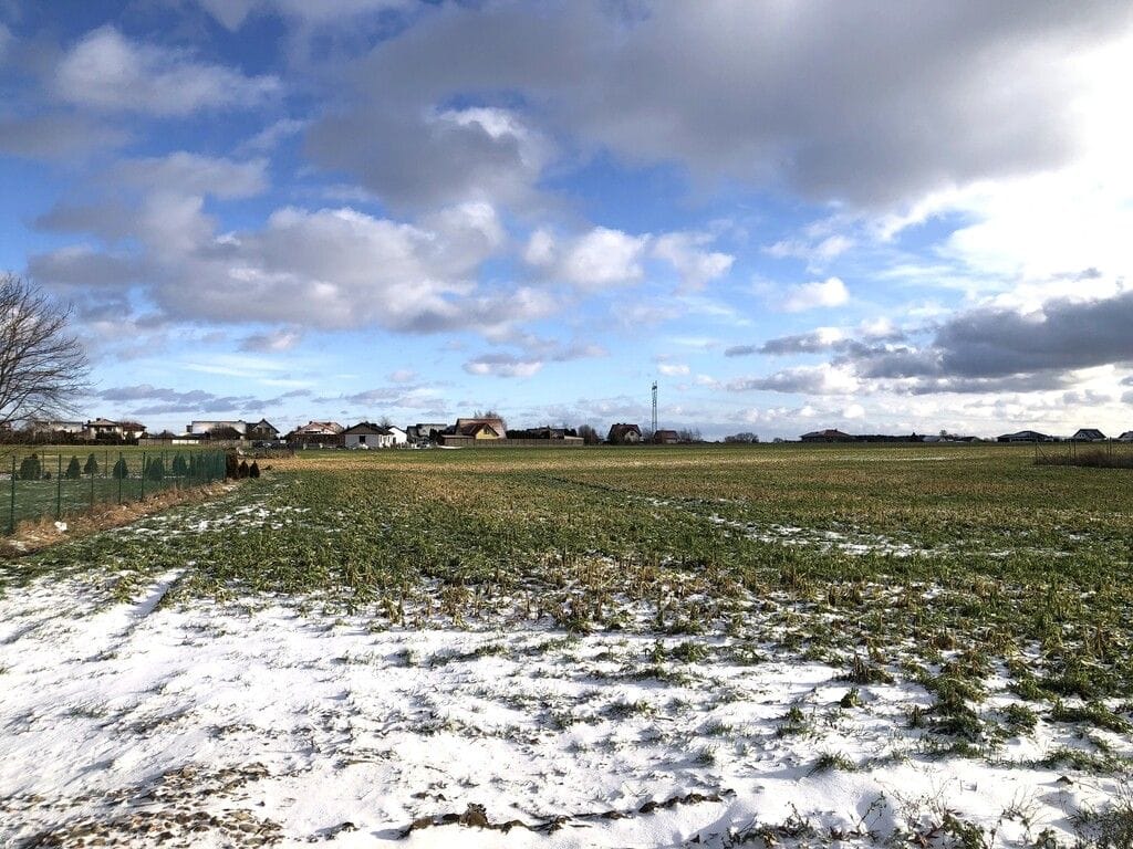 Działka  pokojowe na Sprzedaż