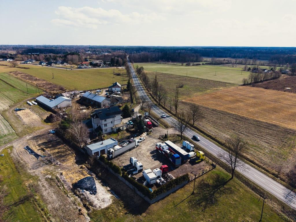 Działka  pokojowe na Sprzedaż