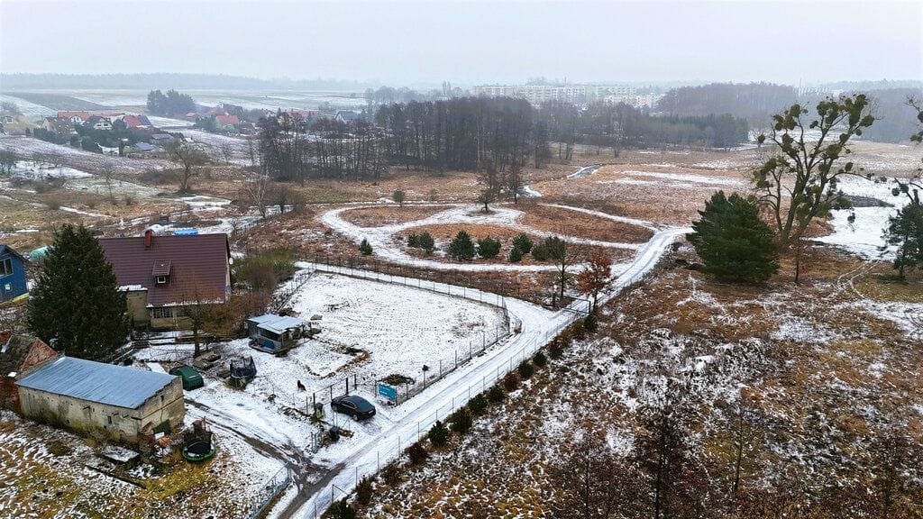 Działka  pokojowe na Sprzedaż