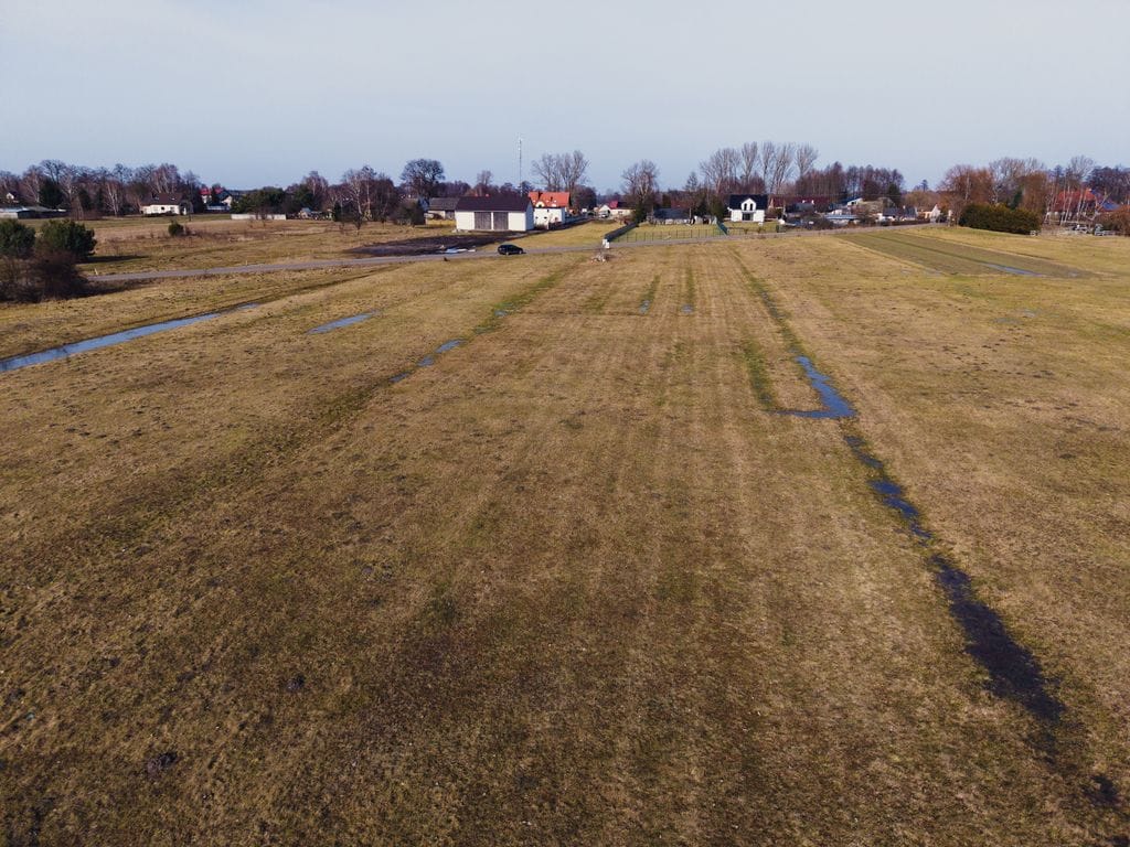 Działka  pokojowe na Sprzedaż