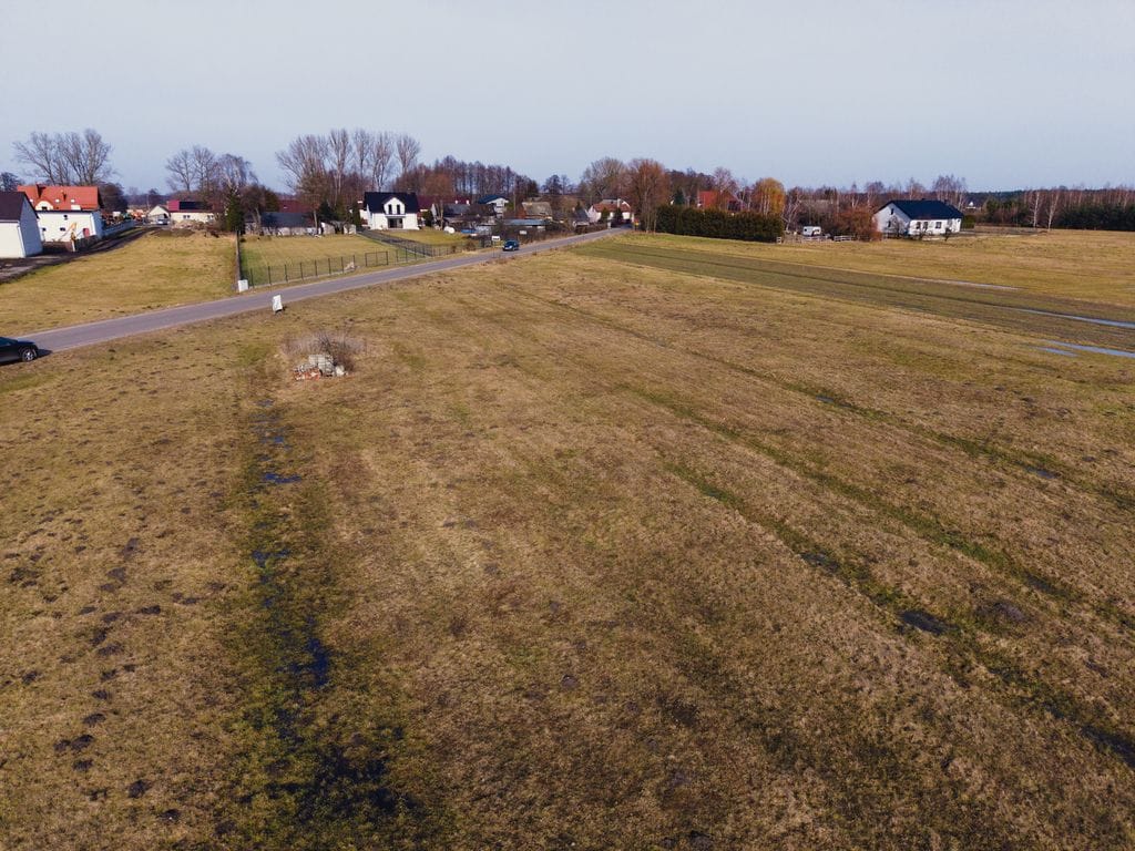 Działka  pokojowe na Sprzedaż