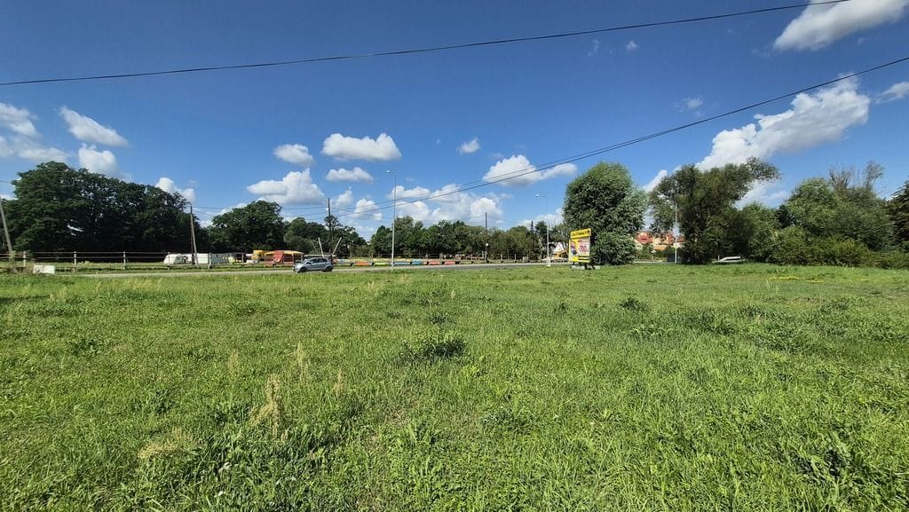 Działka  pokojowe na Sprzedaż