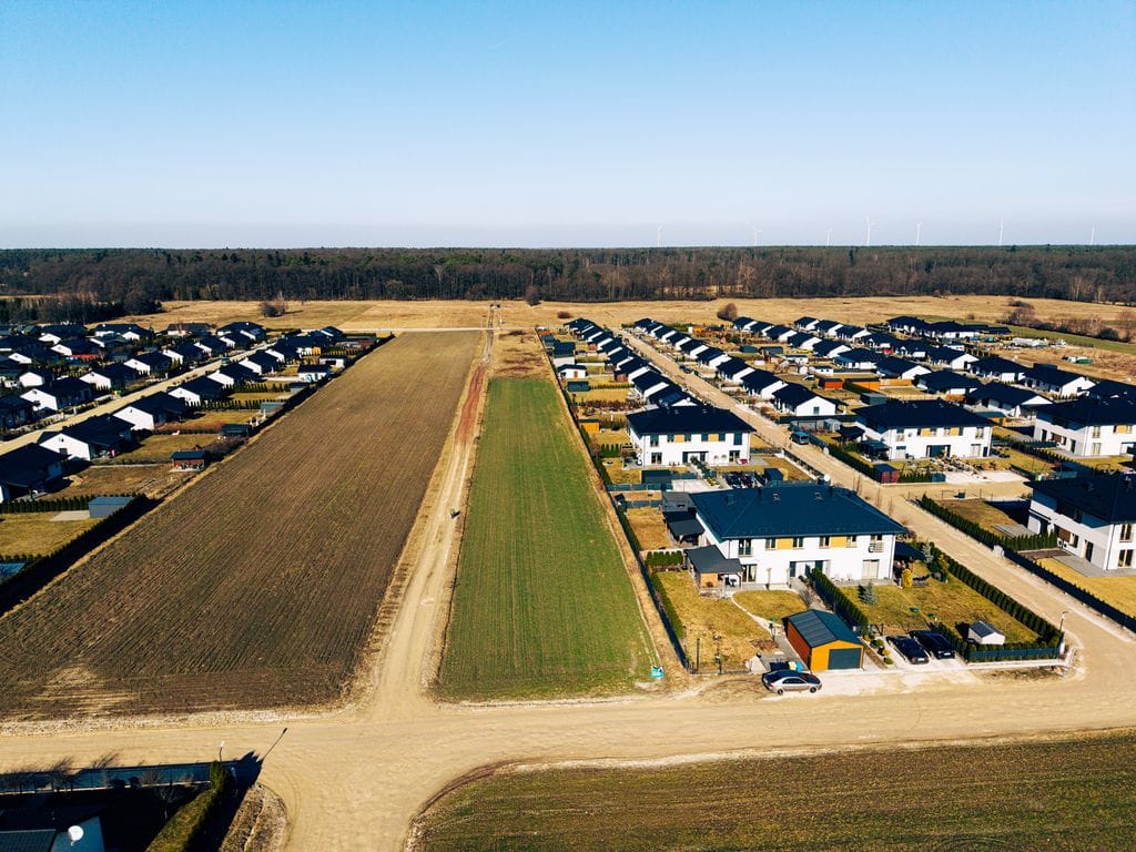 Działka  pokojowe na Sprzedaż