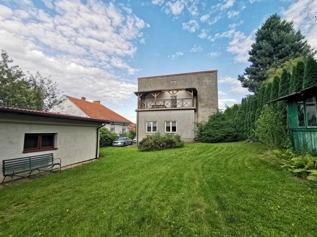 Dom 6 pokojowe na Sprzedaż