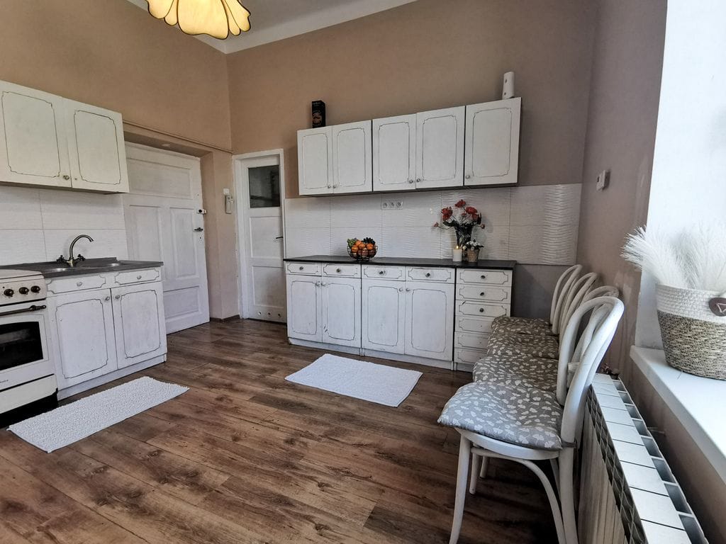 Dom 6 pokojowe na Sprzedaż