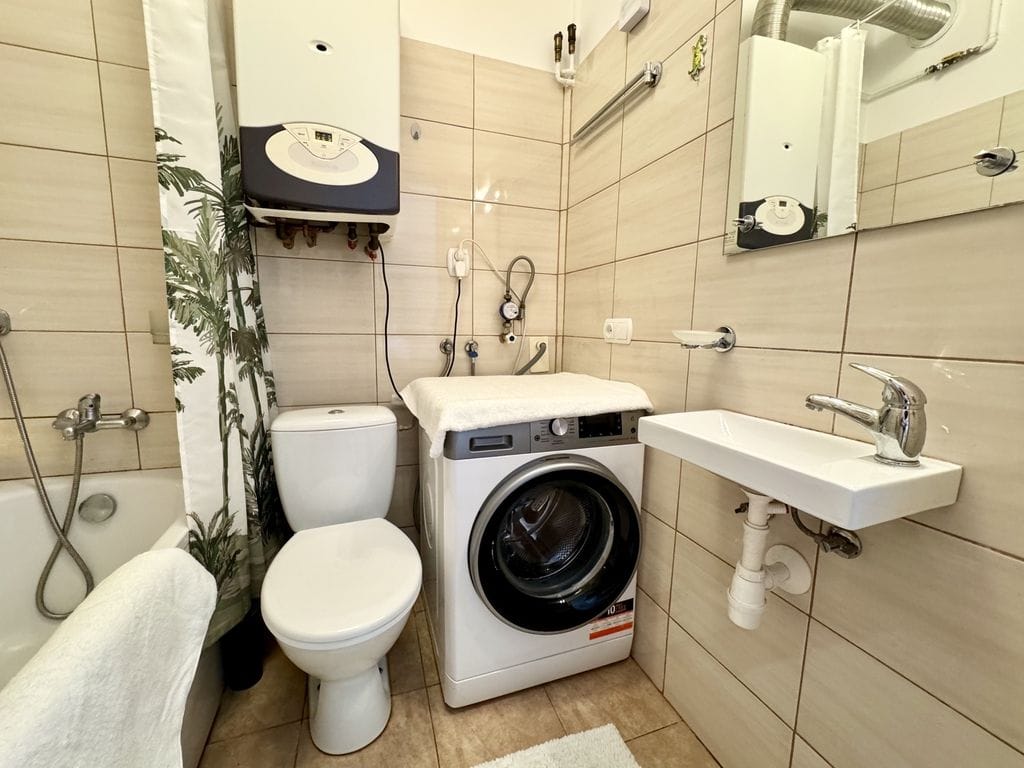 Dom 5 pokojowe na Sprzedaż