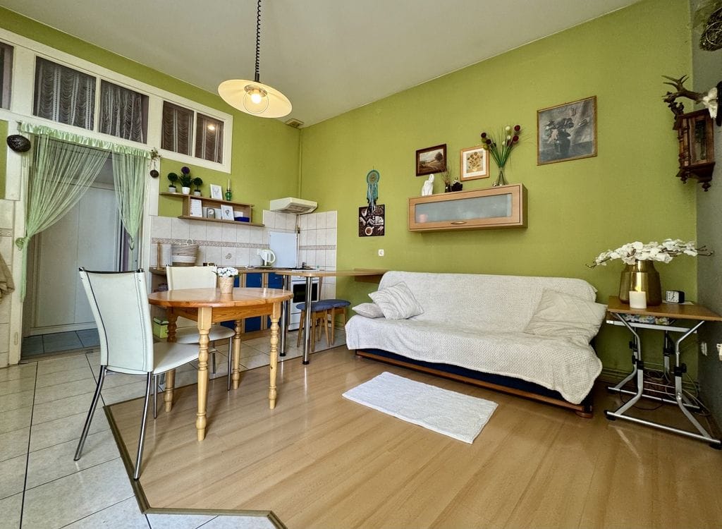 Dom 5 pokojowe na Sprzedaż