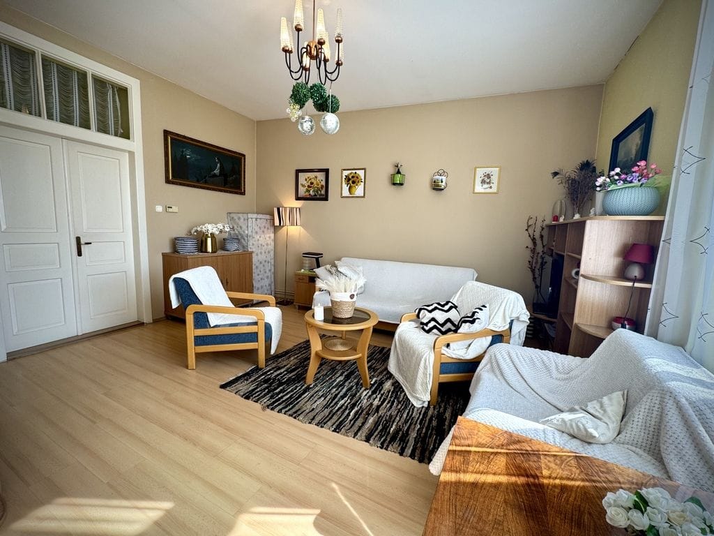 Dom 5 pokojowe na Sprzedaż