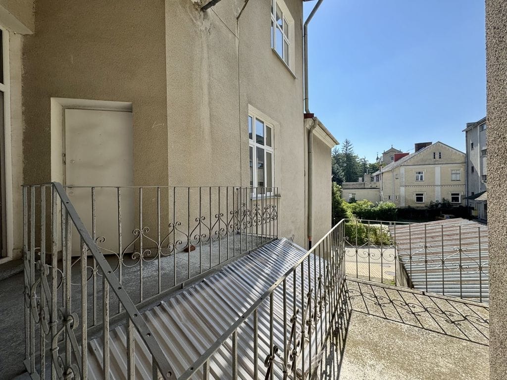 Dom 5 pokojowe na Sprzedaż