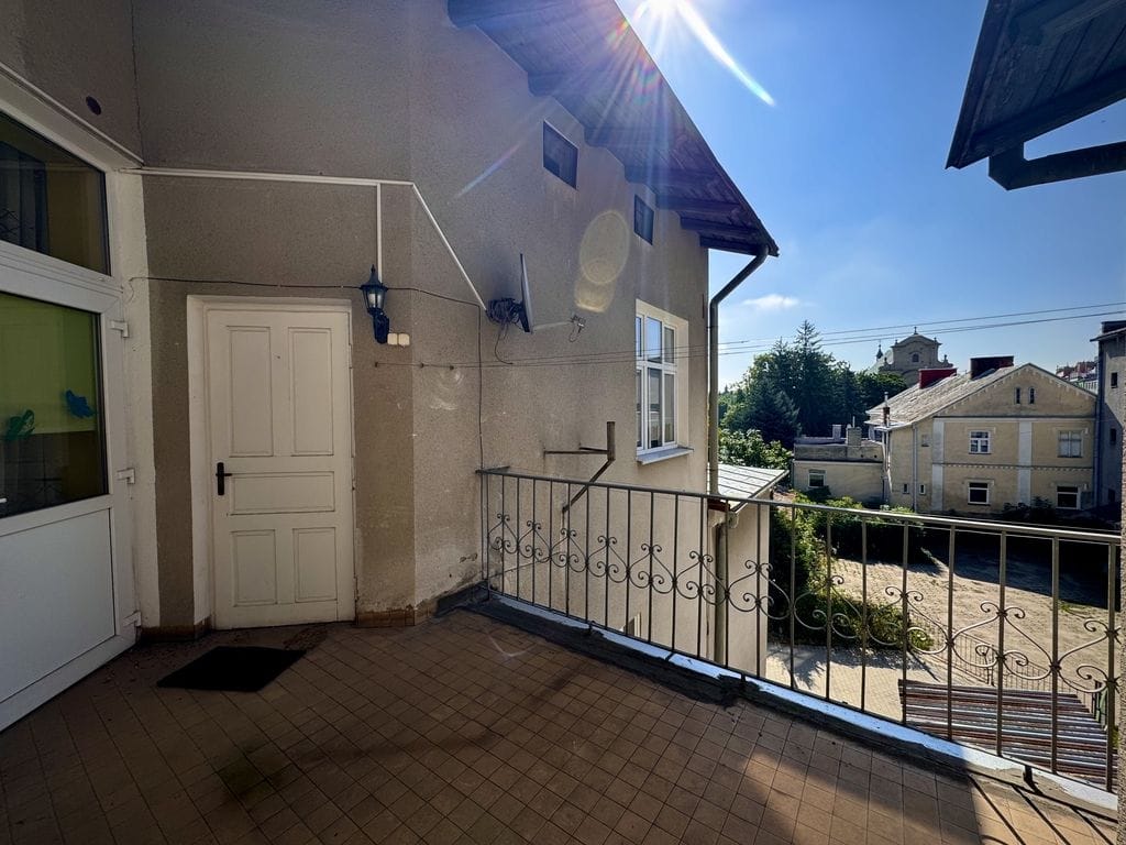 Dom 5 pokojowe na Sprzedaż