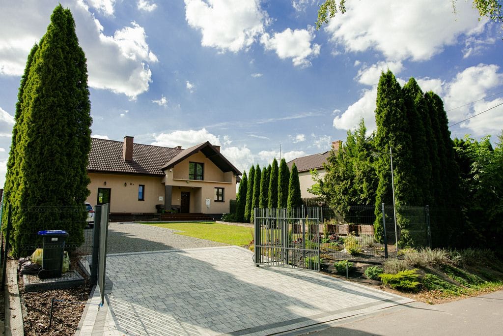 Dom 5 pokojowe na Sprzedaż