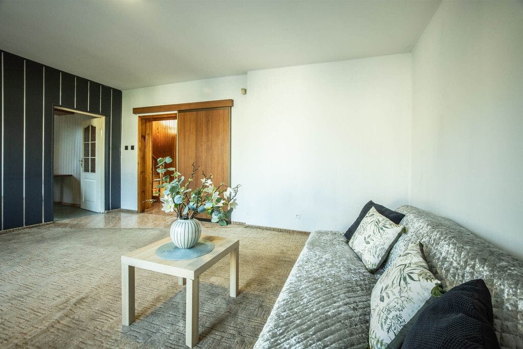 Dom 5 pokojowe na Sprzedaż