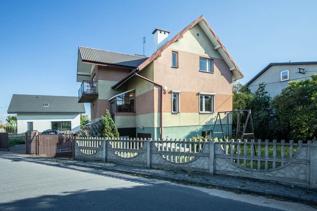 Dom 5 pokojowe na Sprzedaż