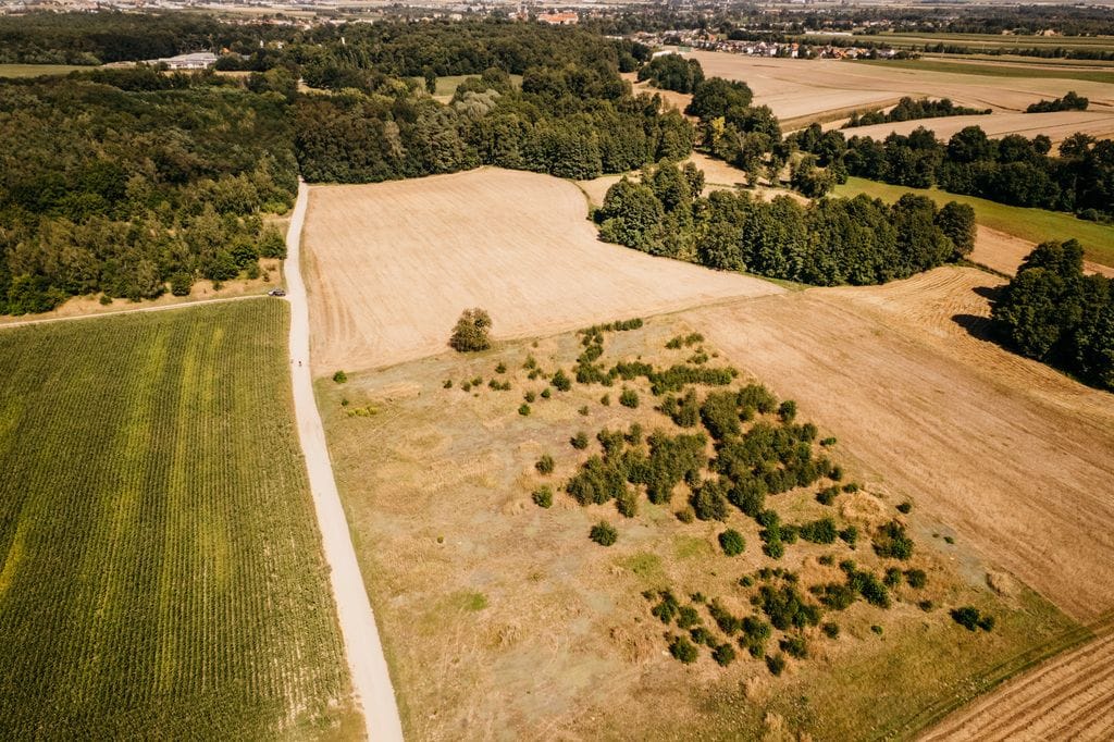 Działka  pokojowe na Sprzedaż