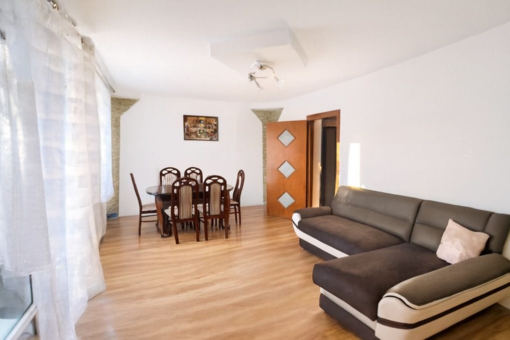 Lokal użytkowy  pokojowe na Sprzedaż