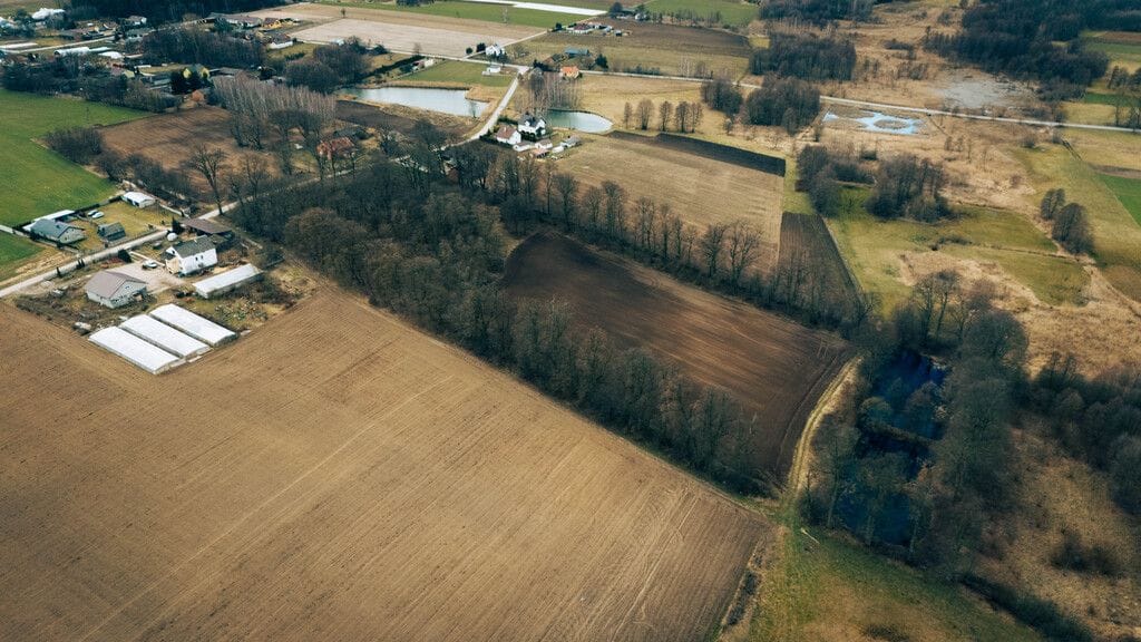 Działka  pokojowe na Sprzedaż
