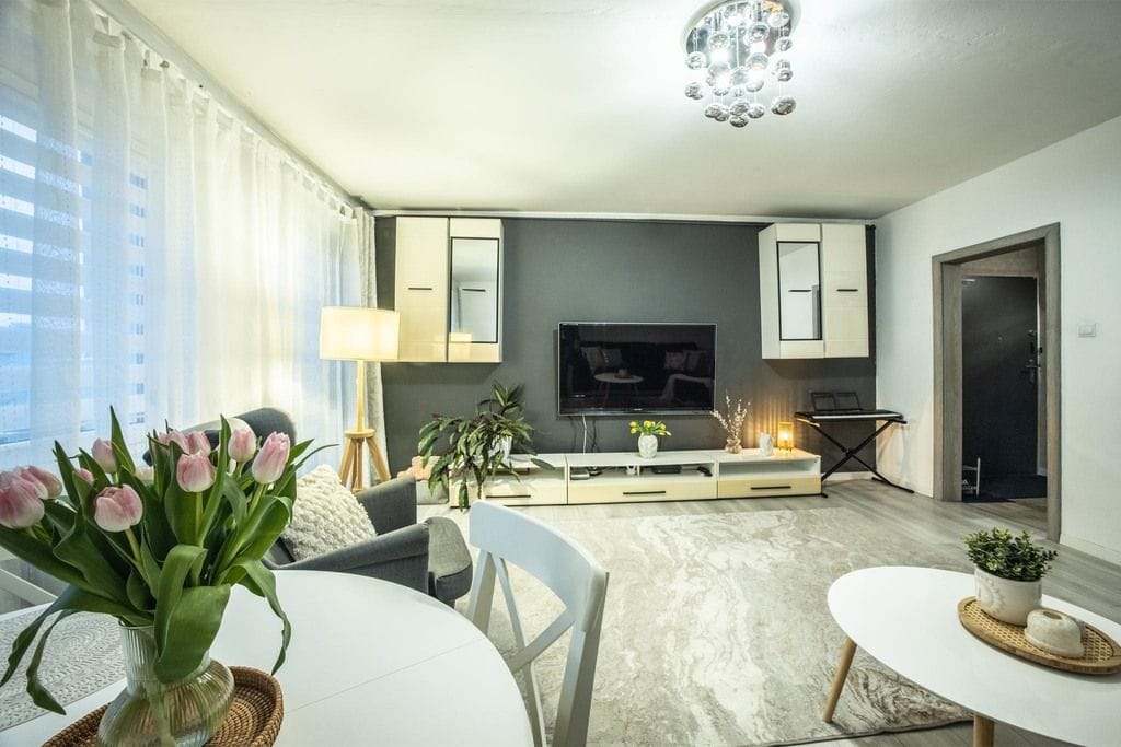 Mieszkanie 4 pokojowe na Sprzedaż