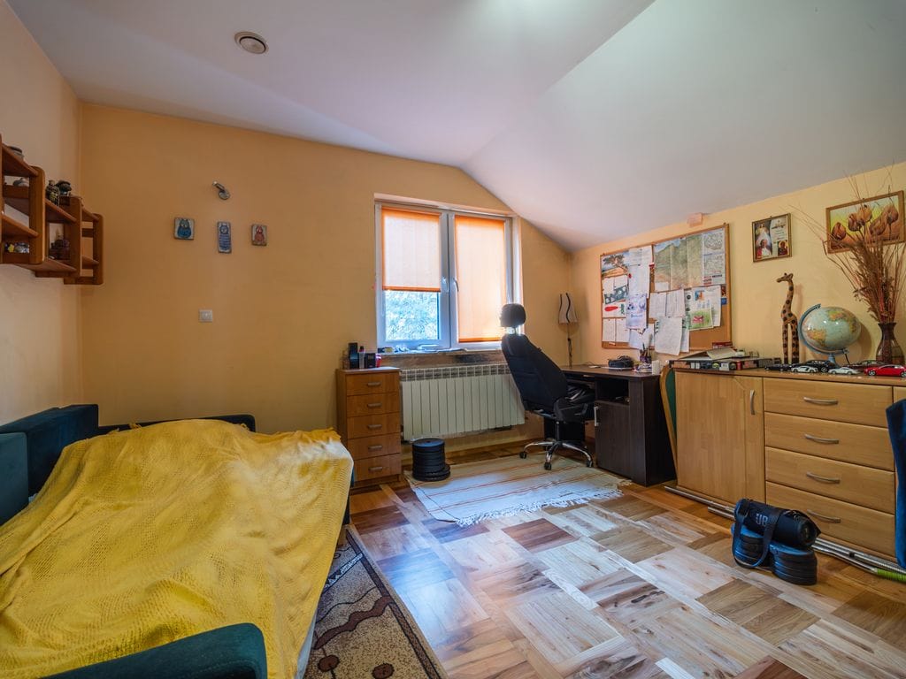 Dom 5 pokojowe na Sprzedaż