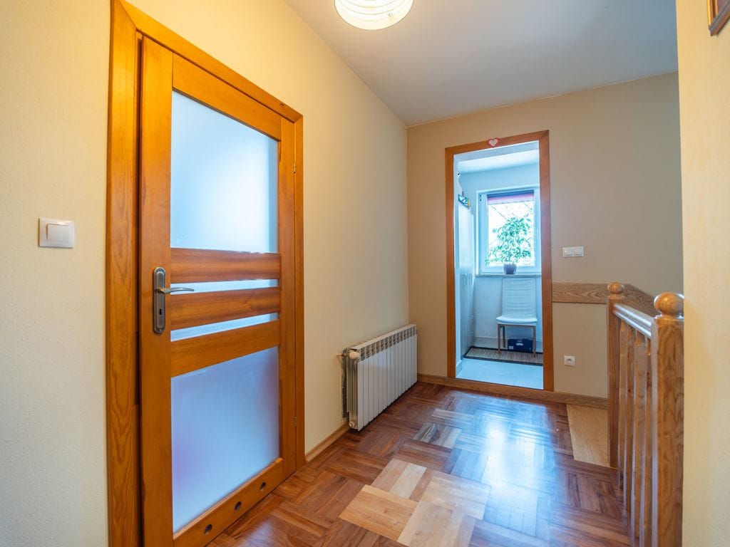 Dom 5 pokojowe na Sprzedaż