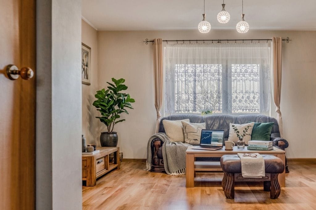 Dom 4 pokojowe na Sprzedaż