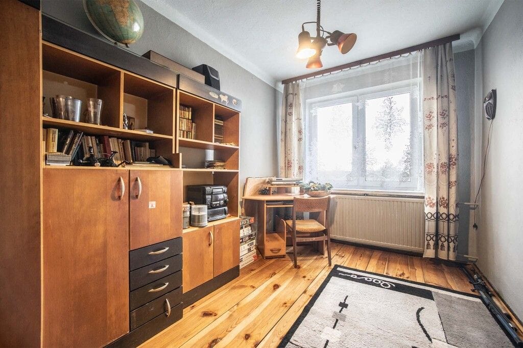 Dom 8 pokojowe na Sprzedaż