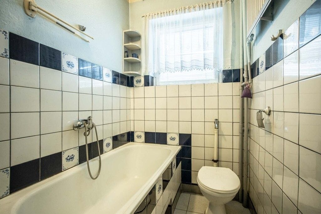 Dom 8 pokojowe na Sprzedaż